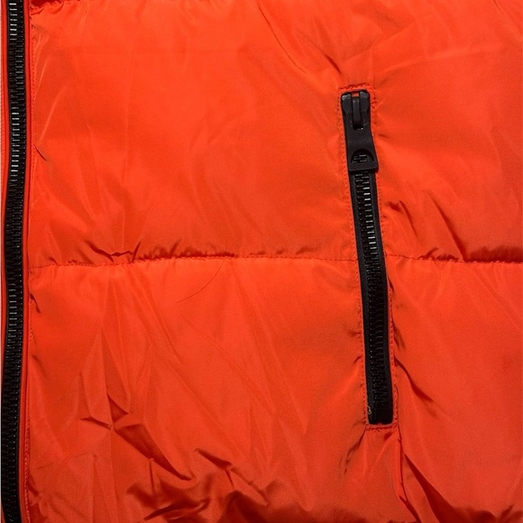 Guess Puffer Vest Mens Size XXL 2XL Hooded Quilted Orange Style # 119AP541 EAC - Picture 3 of 10